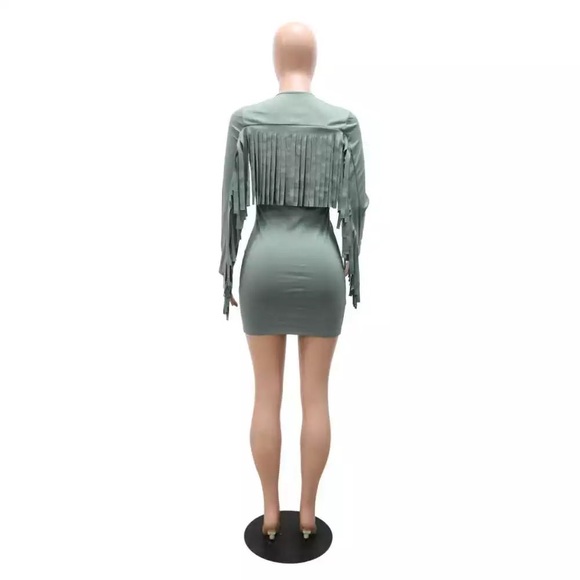 Dress - Picture 5 of 5